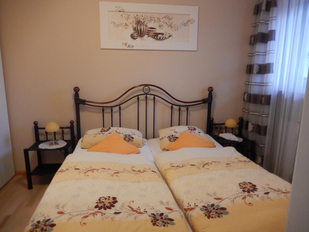 Ferienwohnung Majo Bad Birnbach Zimmer foto